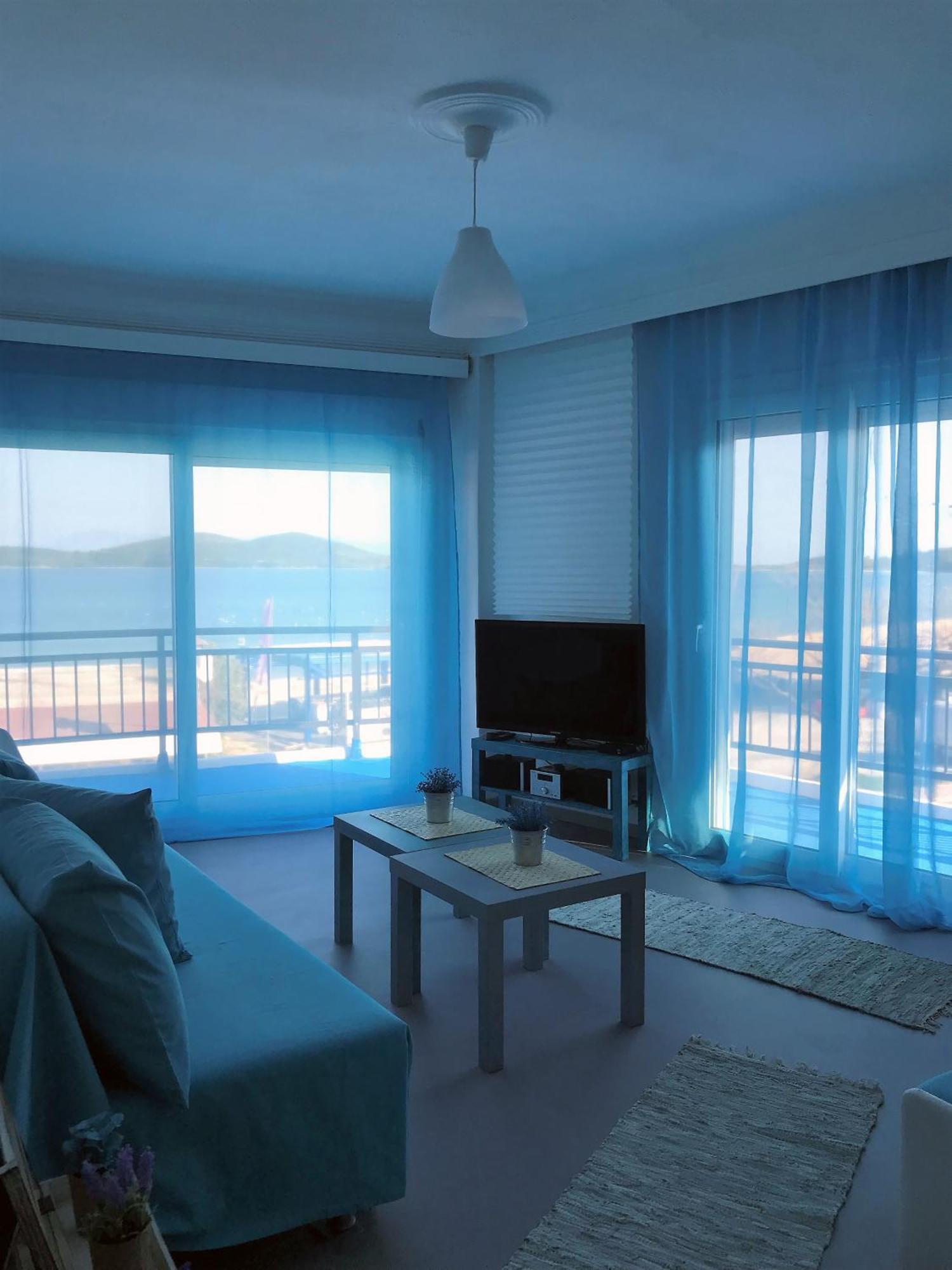 Upper Deck Apt. Apartment Nea Peramos  Ngoại thất bức ảnh