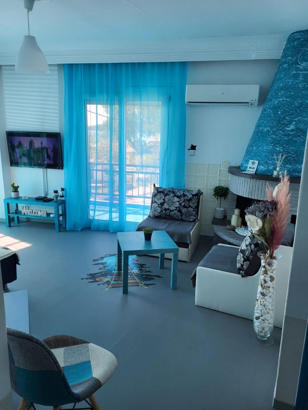 Upper Deck Apt. Apartment Nea Peramos  Ngoại thất bức ảnh