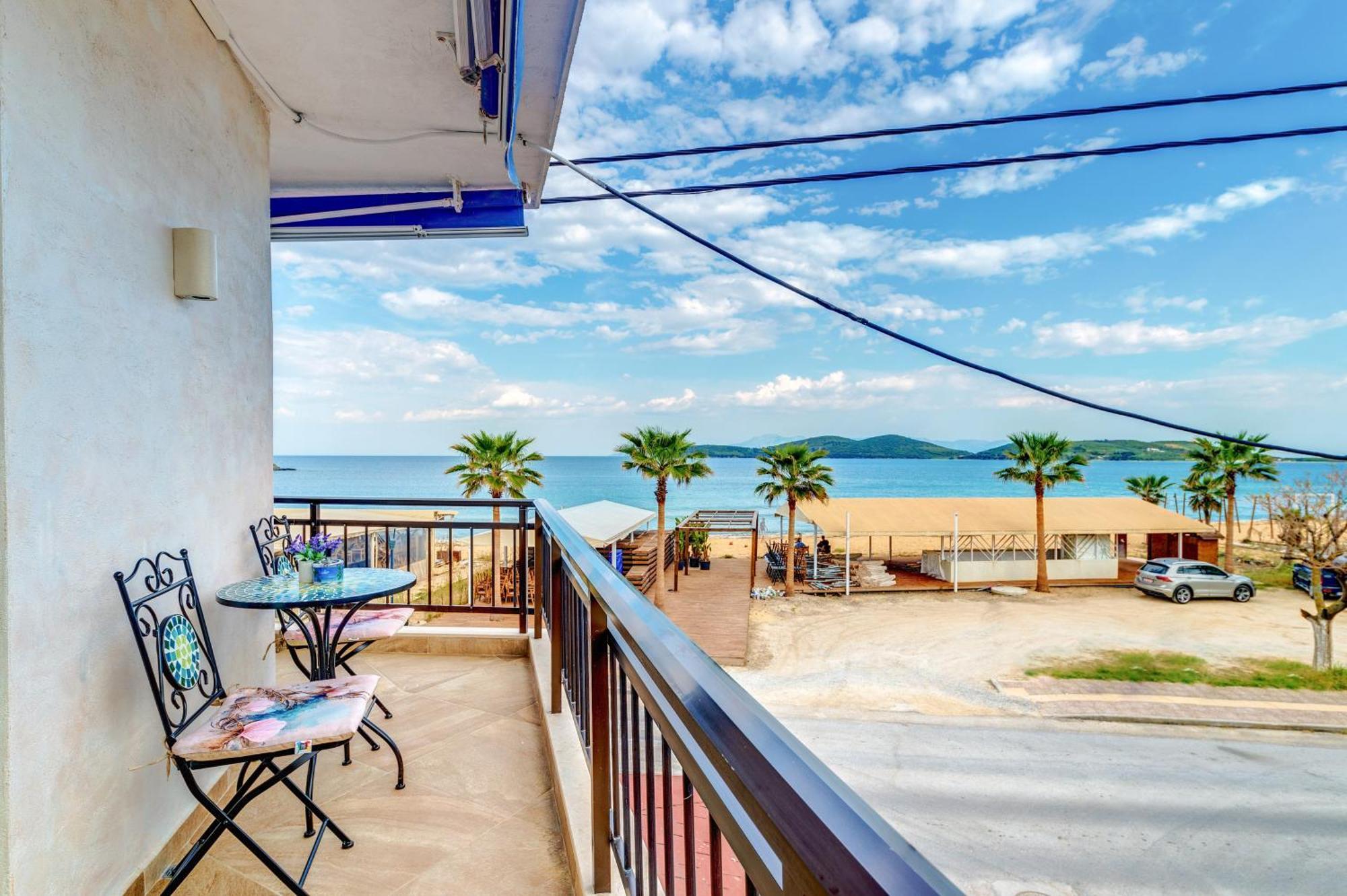 Upper Deck Apt. Apartment Nea Peramos  Ngoại thất bức ảnh
