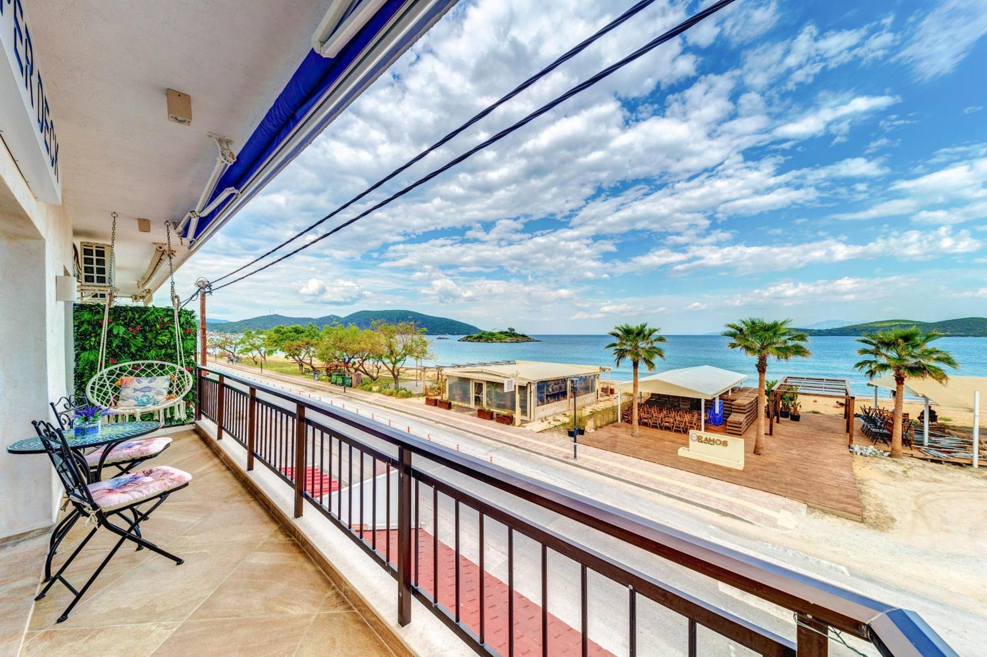 Upper Deck Apt. Apartment Nea Peramos  Ngoại thất bức ảnh